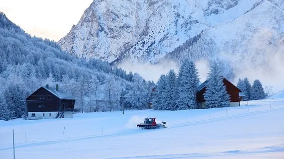 冬天高山背景风景 冬天高山背景风景