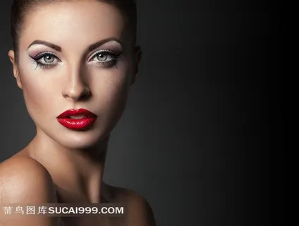 细致到毛孔的红唇美女写真摄影高清图片