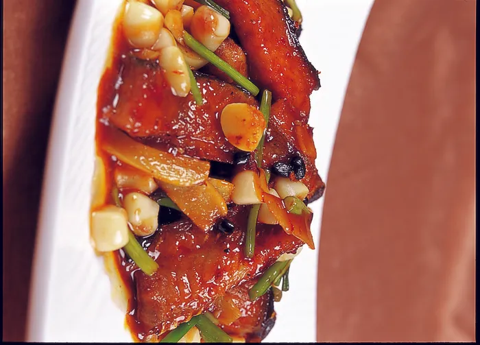 1009CS-0034大蒜烧鲶鱼