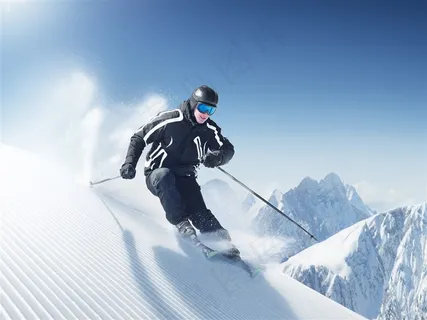 穿着黑色滑雪服滑雪的男士高清图片 穿着黑色滑雪服滑雪的男士高清图片