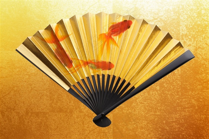 画鱼的精美的扇子高清图片