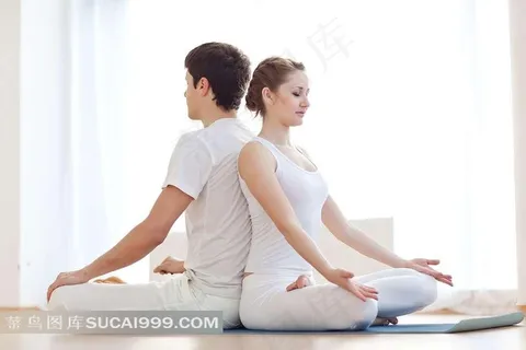 瑜珈健身情侣