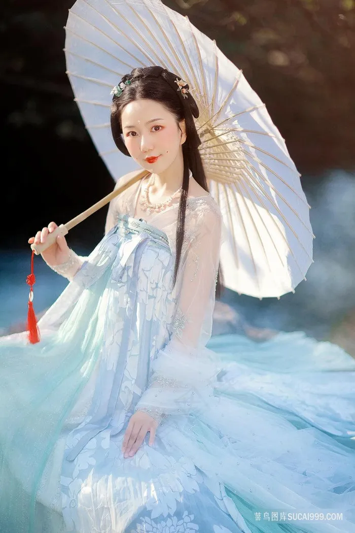 高清蓝衣古风美女图片