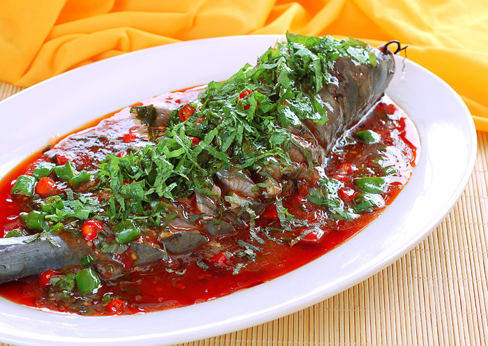 XCXC2019藿香酸菜钳鱼