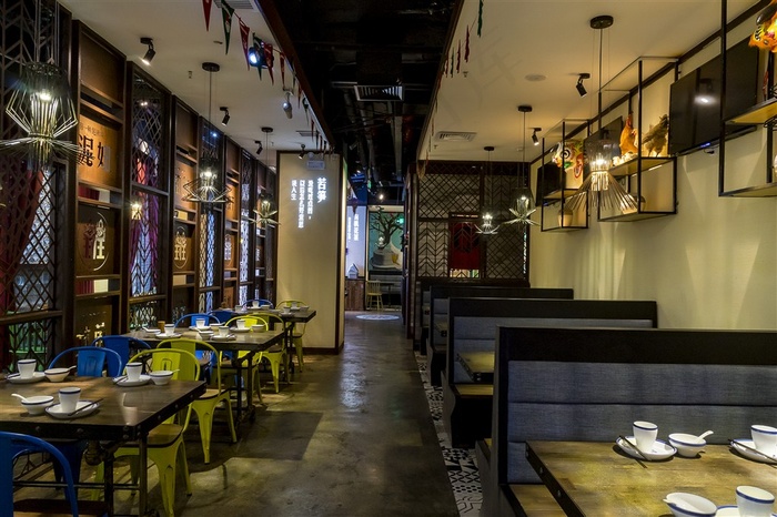 美食餐饮店铺内景