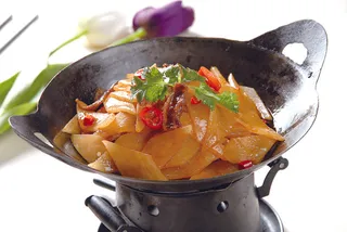干锅美食焖锅湘菜麻辣香辣纸锅干锅白萝卜片