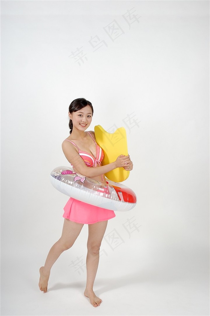 海滩美女图片