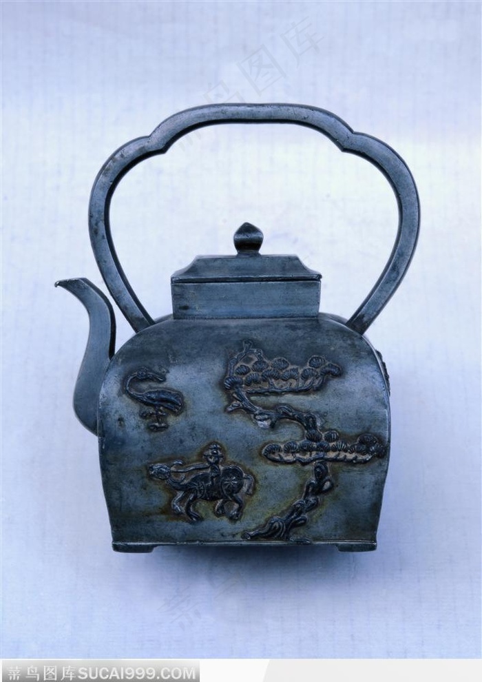传统工艺-方形金属茶壶