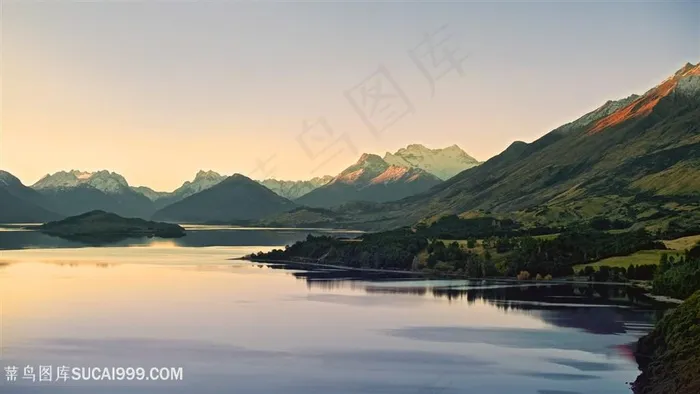 湖畔山脉风景画壁纸
