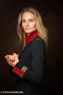 穿军装的欧美清纯美女图片 穿军装的欧美清纯美女图片