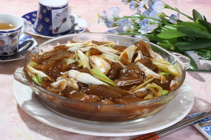 大葱炒焖子8元
