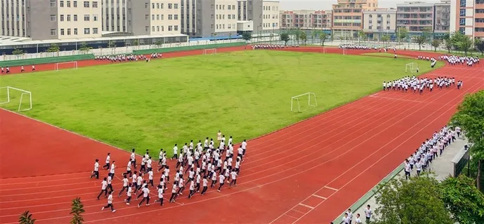 课间运动图片 课间运动图片