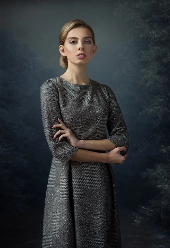 长裙气质欧美美女肖像艺术写真图片