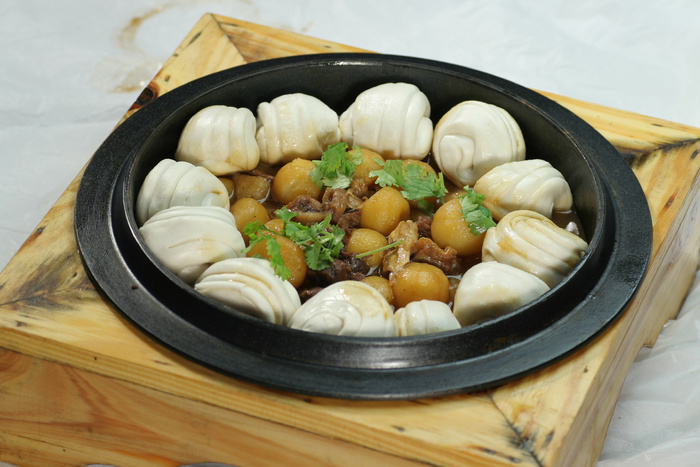 6老屯牛肉小土豆 东北饺子园