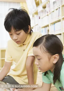 图书馆里的学生摄影