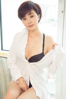 性感嫩模方圆大胆写真图片