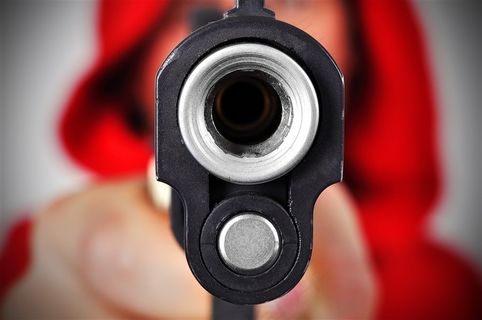 枪管特写高清摄影图片