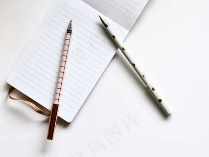 圆珠笔和记事本图片 圆珠笔和记事本图片