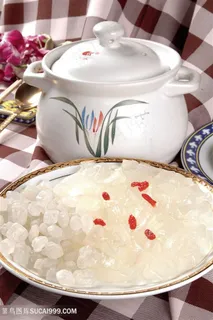 冰糖煲芦荟的美食图片