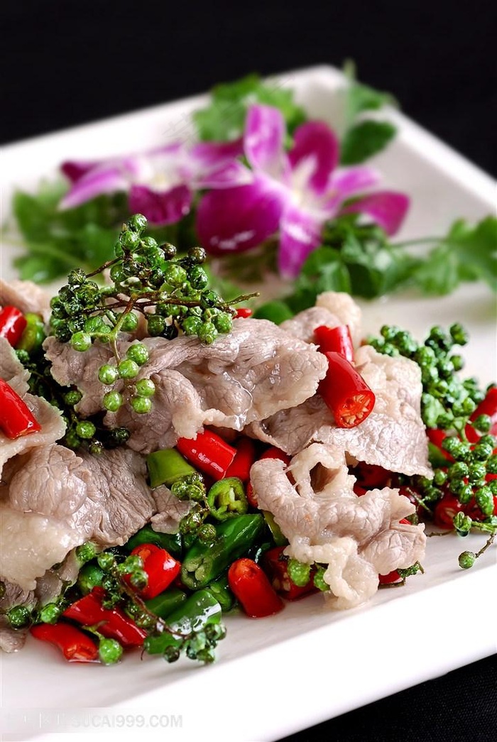 椒香肥牛中华美食摄影图