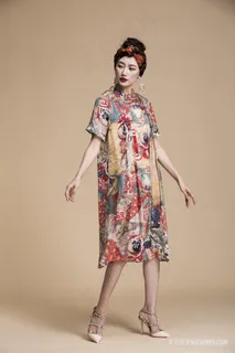 亚洲民族风连衣裙美女图片