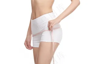 女性测量身材美体