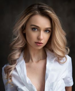 俄罗斯美女肖像艺术写真图片