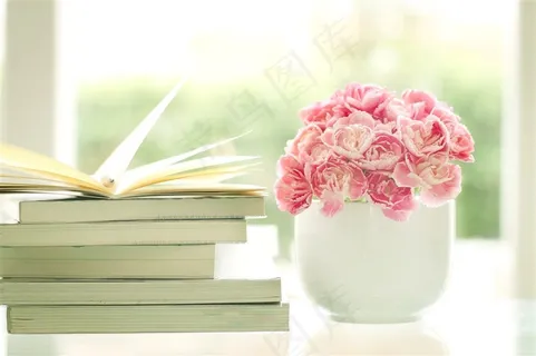 鲜花和书本素材图片 鲜花和书本素材图片