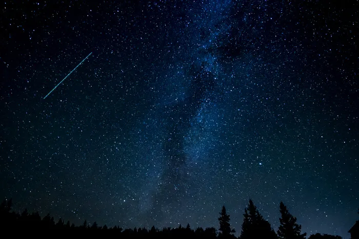 高清唯美星空夜空山林