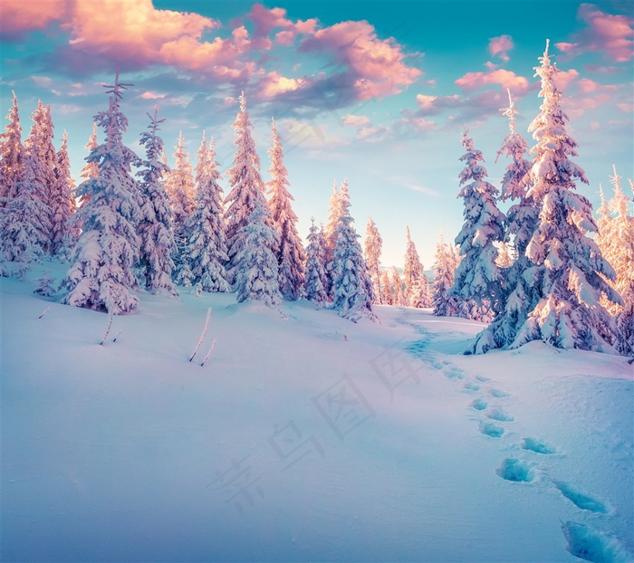唯美雪山景色高清图片下载