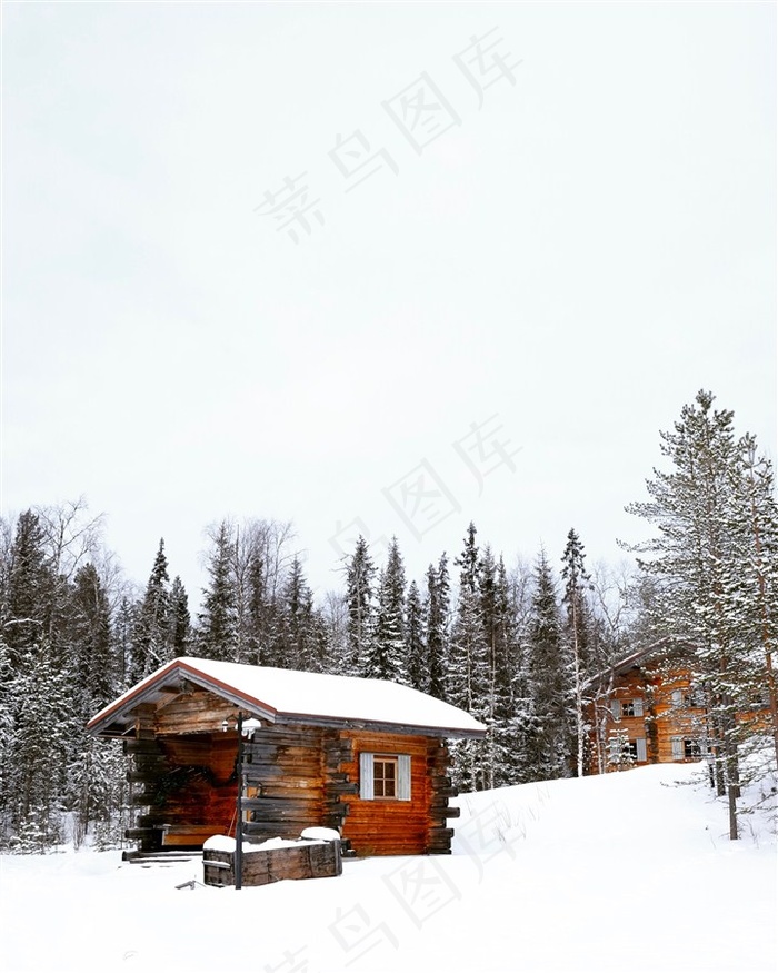 被雪覆盖的小屋高清素材