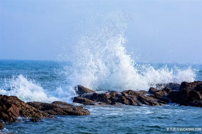 海浪礁石风景图片