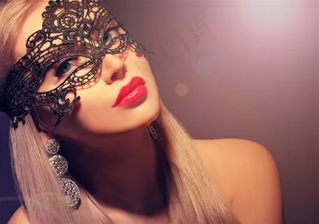 戴面具的外国美女图片