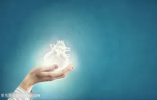 创意手捧心脏高清图片