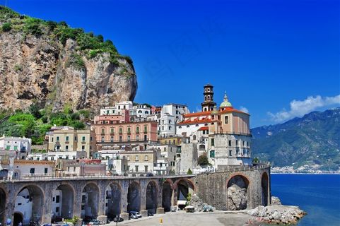 海边之城标志性建筑