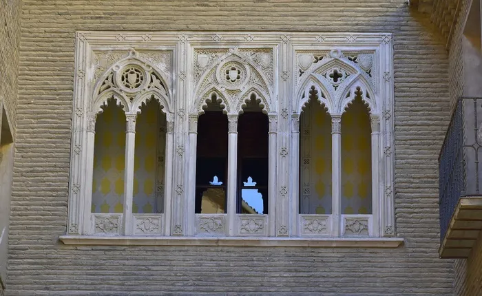 欧式雕花窗户图片