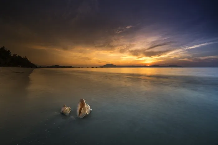 唯美黄昏海滩风景图片