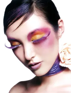 夸张的妆容美女美容图片 夸张的妆容美女美容图片