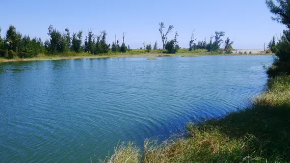 碧绿色蓝色湖水风光 碧绿色蓝色湖水风光