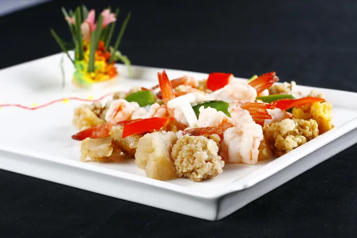 R01686黄耳炒凤尾虾 (2)