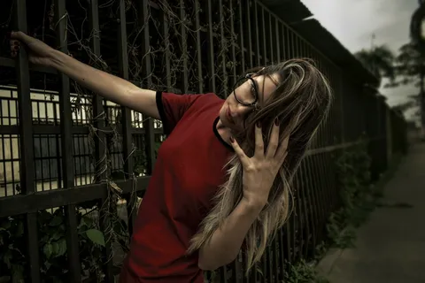 艺术照风格美女图片 艺术照风格美女图片