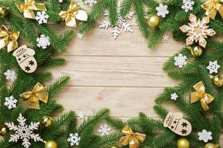 圣诞节垂直画幅场景圣诞装饰金色圣诞球(23)