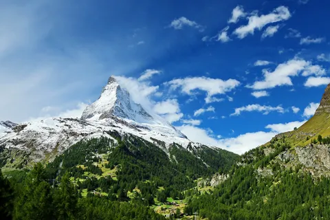高清山脉山峰图片 高清山脉山峰图片