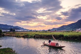 安徽新安江水上风景图片-第3张