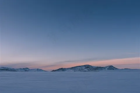一望无际的雪山