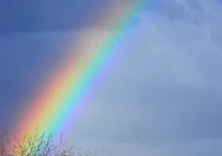 美丽彩虹天空图片