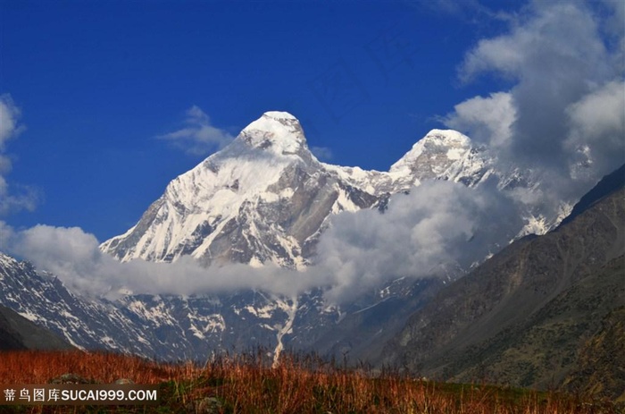 雪山山峰图片
