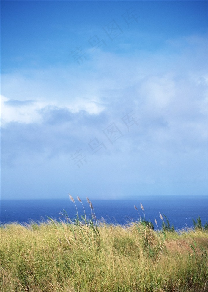 蔚蓝色的天空背景素材