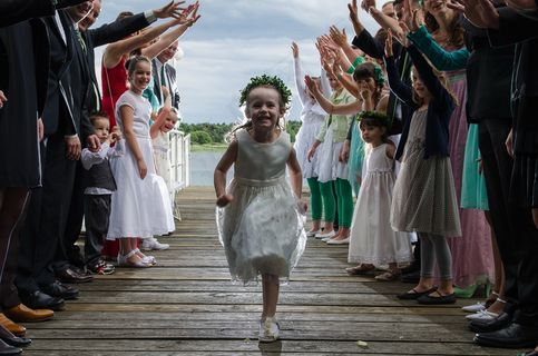 可爱花童小女孩图片