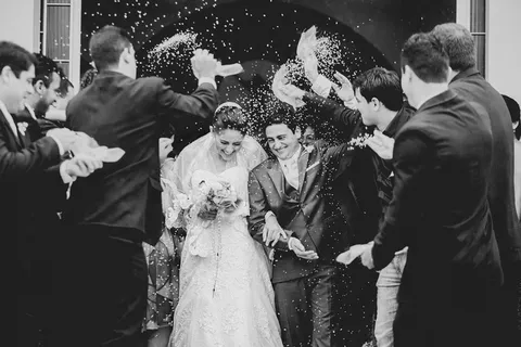 黑白婚纱结婚典礼图片 黑白婚纱结婚典礼图片